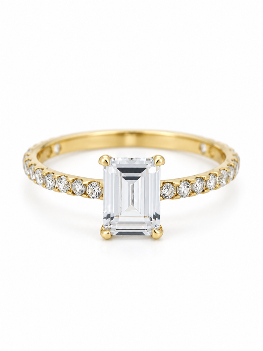 Anillo promesa c/zirconia corte Esmeralda Oro 10k